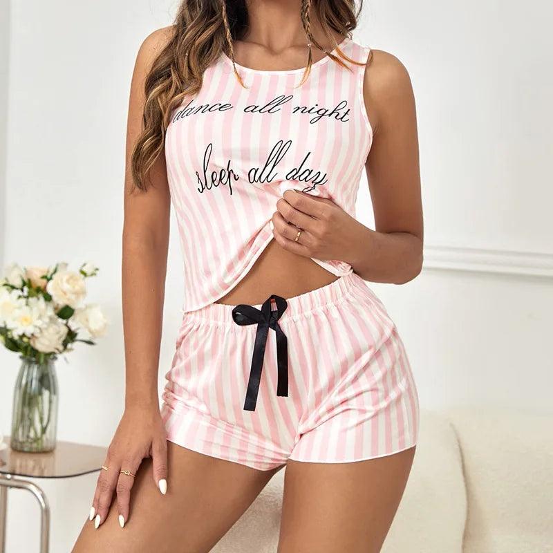 Conjunto de Pijama Feminino: Estilo e Conforto em um Look Cozy - ORIENTE PRIME